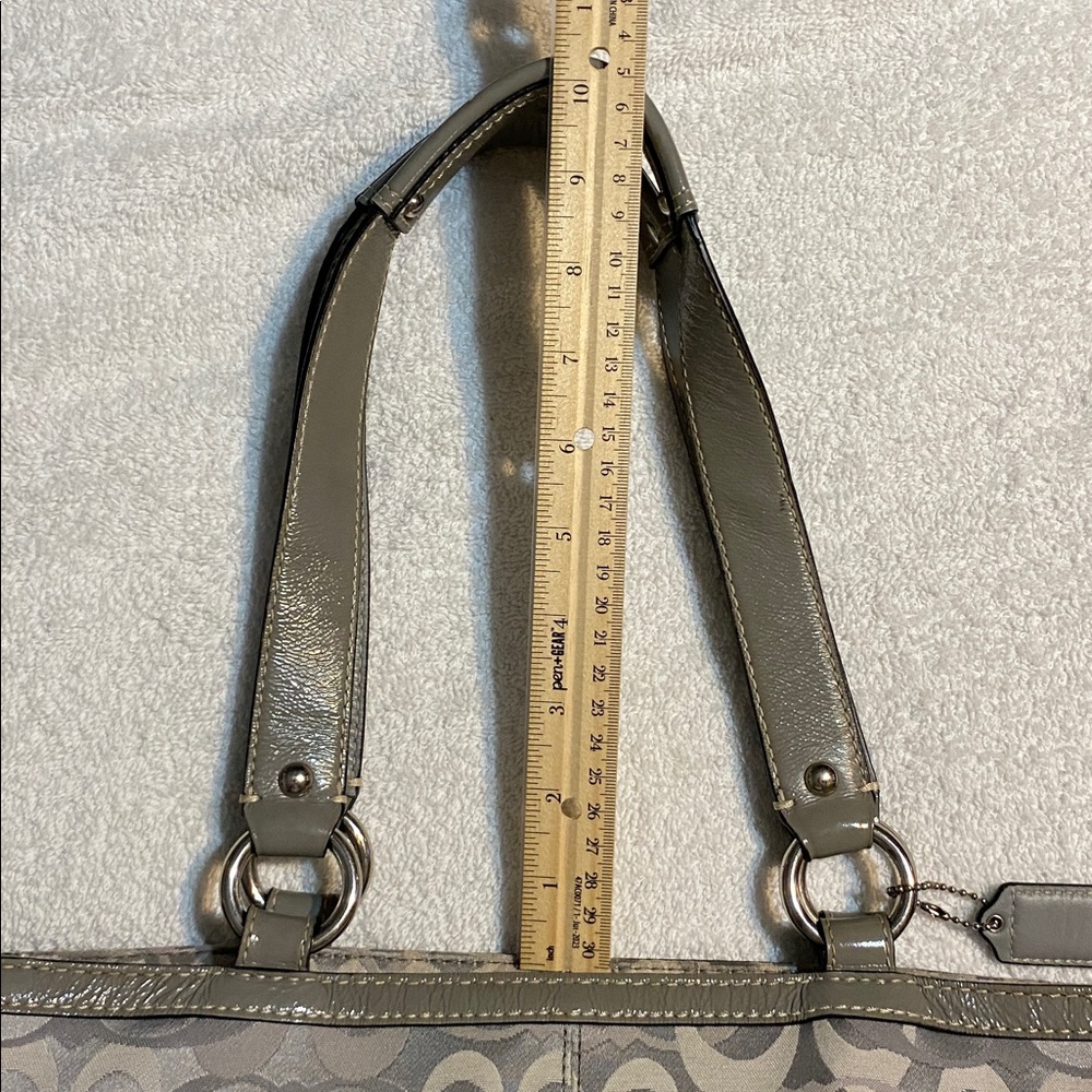 Coach Gray Shoulder Bag - Picture 4 of 10